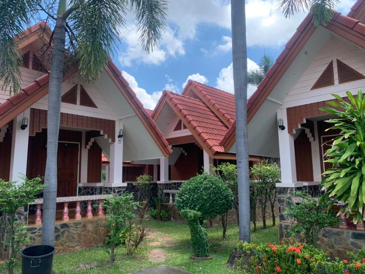 Bunraksa Resort Kamphaeng Phet Luaran gambar