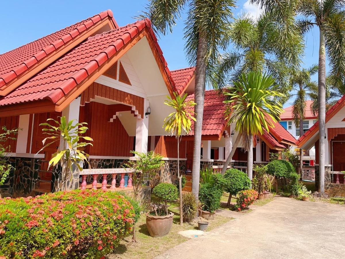 Bunraksa Resort Kamphaeng Phet Luaran gambar