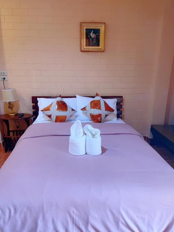 Bunraksa Resort Kamphaeng Phet Luaran gambar